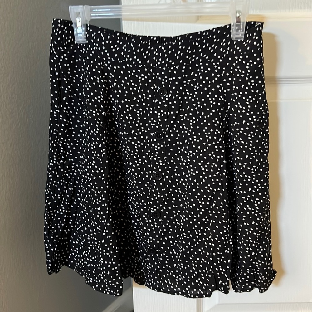 Black & white polka dot mini skirt